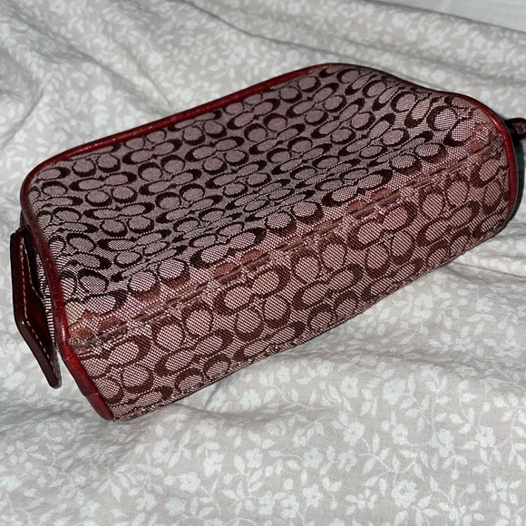 COACH Vintage Signature Coin Purse - Picture 4 of 8